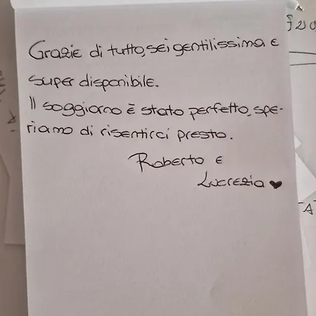 Monstera Vicino Al Centro Panzió *